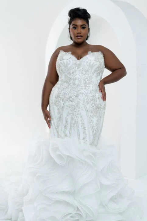 Lourdes bridal gown