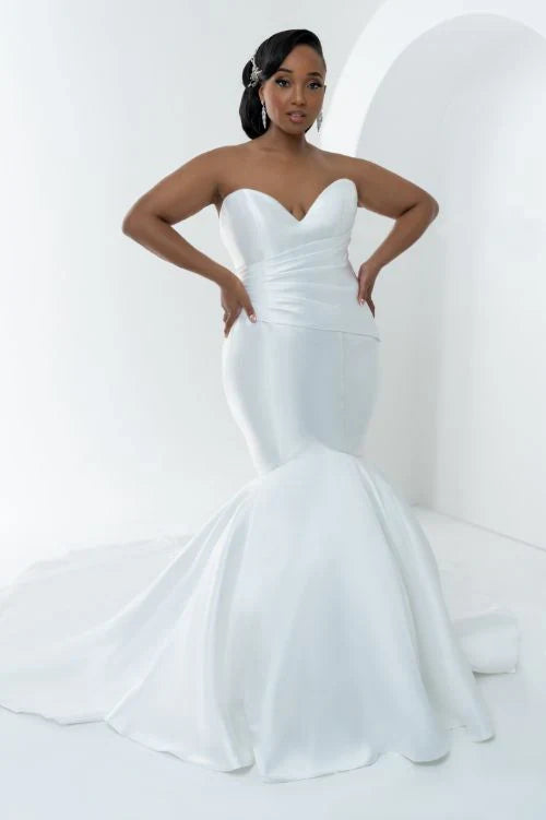 Selene bridal gown