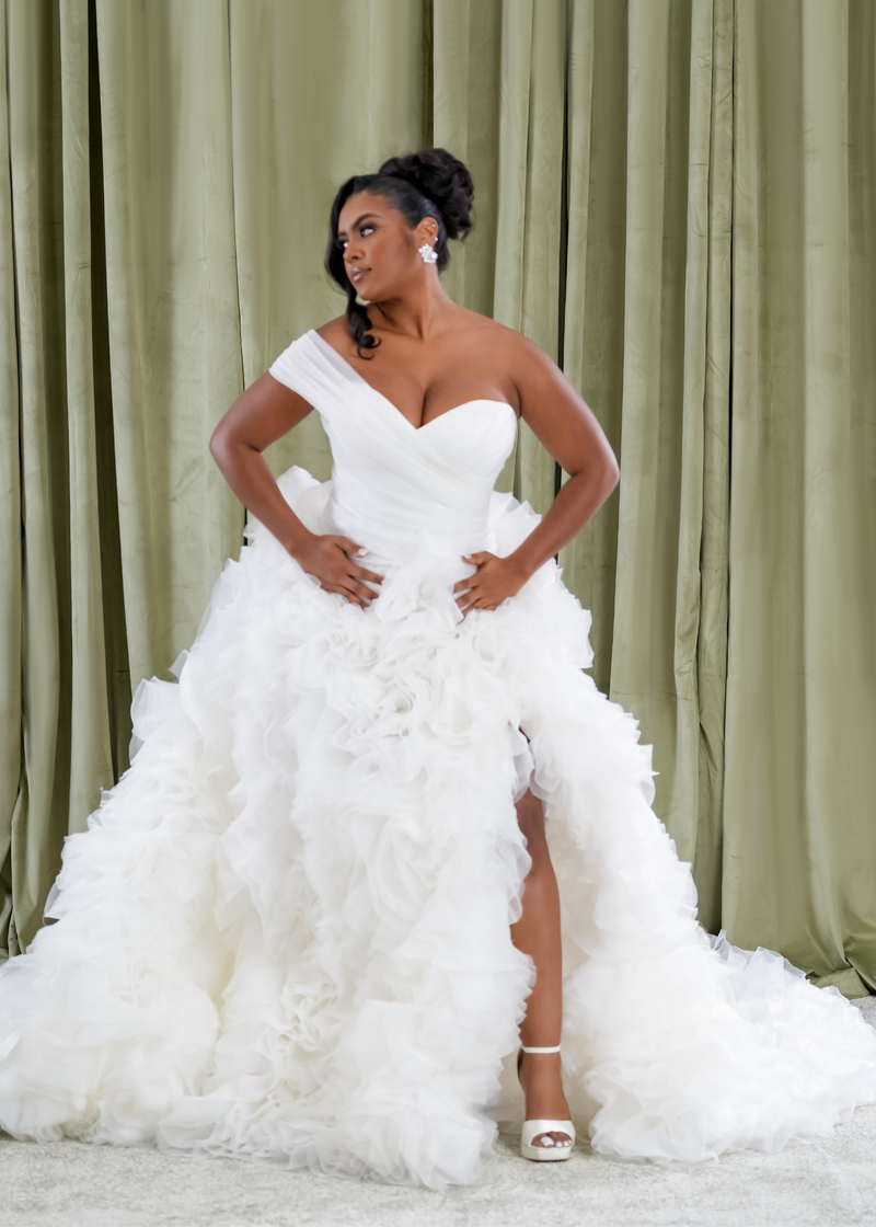 Magdalena bridal gown