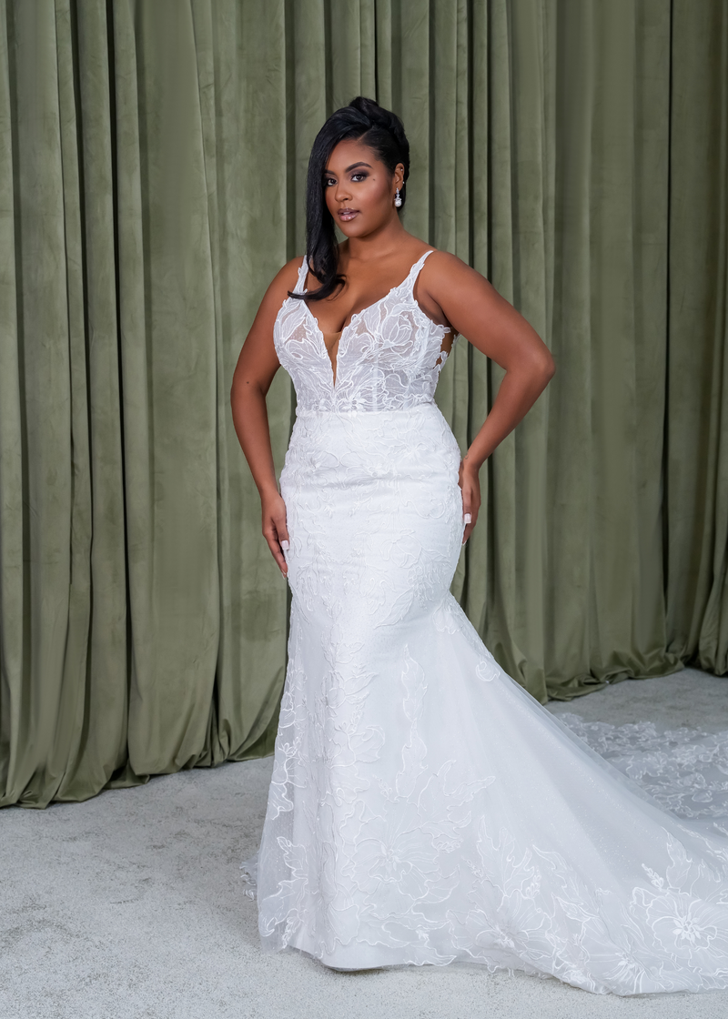 Rhaelle bridal gown