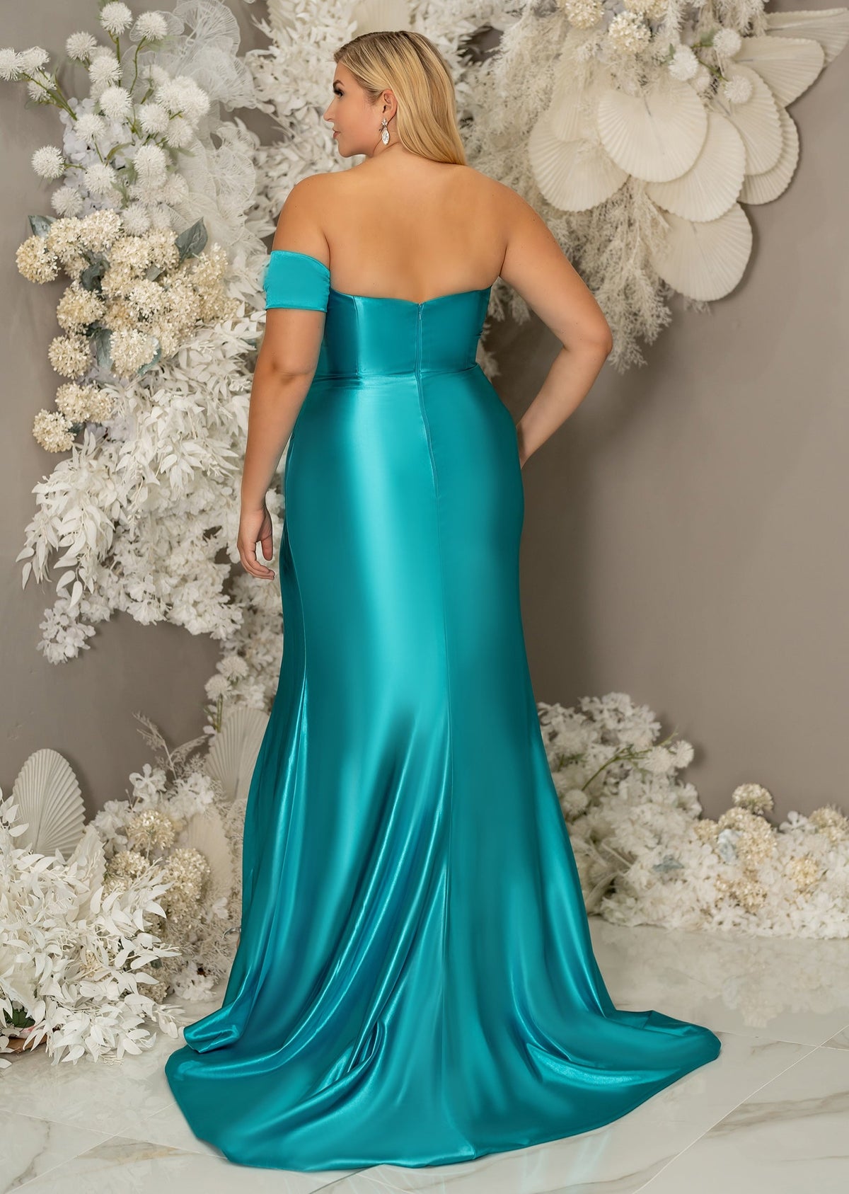 Stretch satin bridesmaid dress with sweetheart neckline and leg slit on plus size curvy bridesmaid